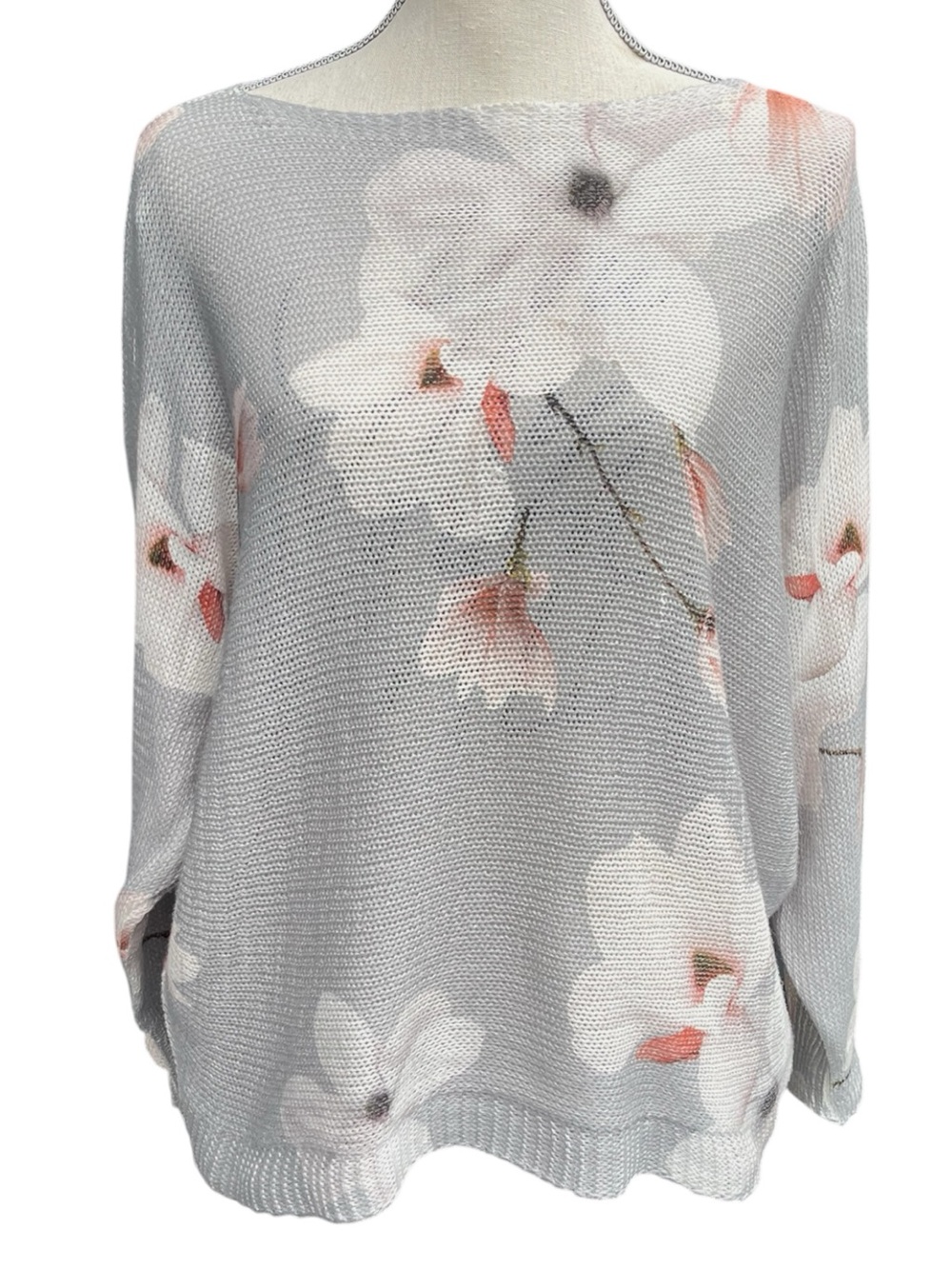 Luisa Ricci Light Grey Large Floral Boatneck Dolman Sleeve Knit Sweater (L)